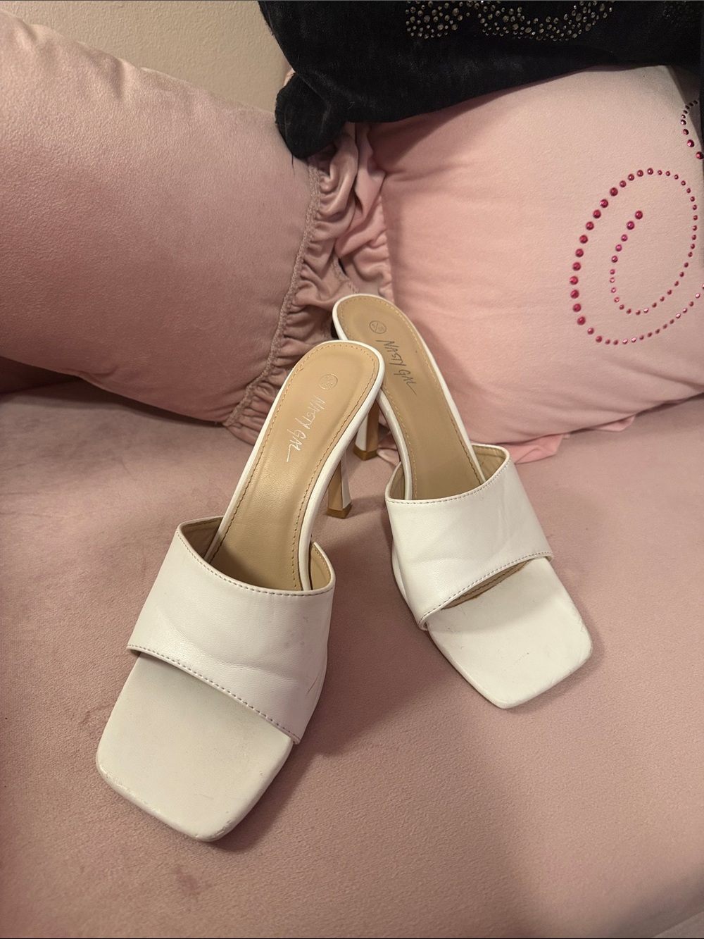 Nasty gal Women’s White mules